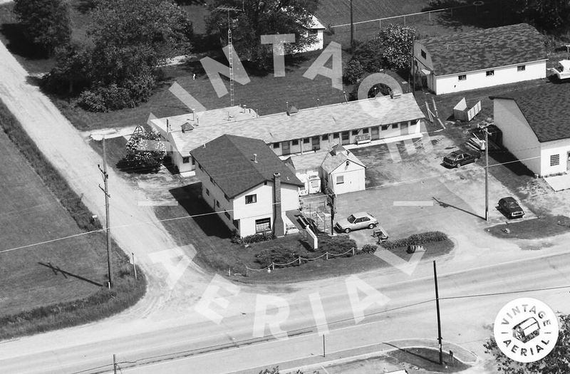 Lakewinds Motel - 1984 Aerial